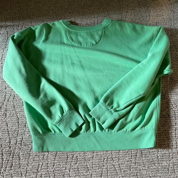 green crewneck - Picture 3 of 3